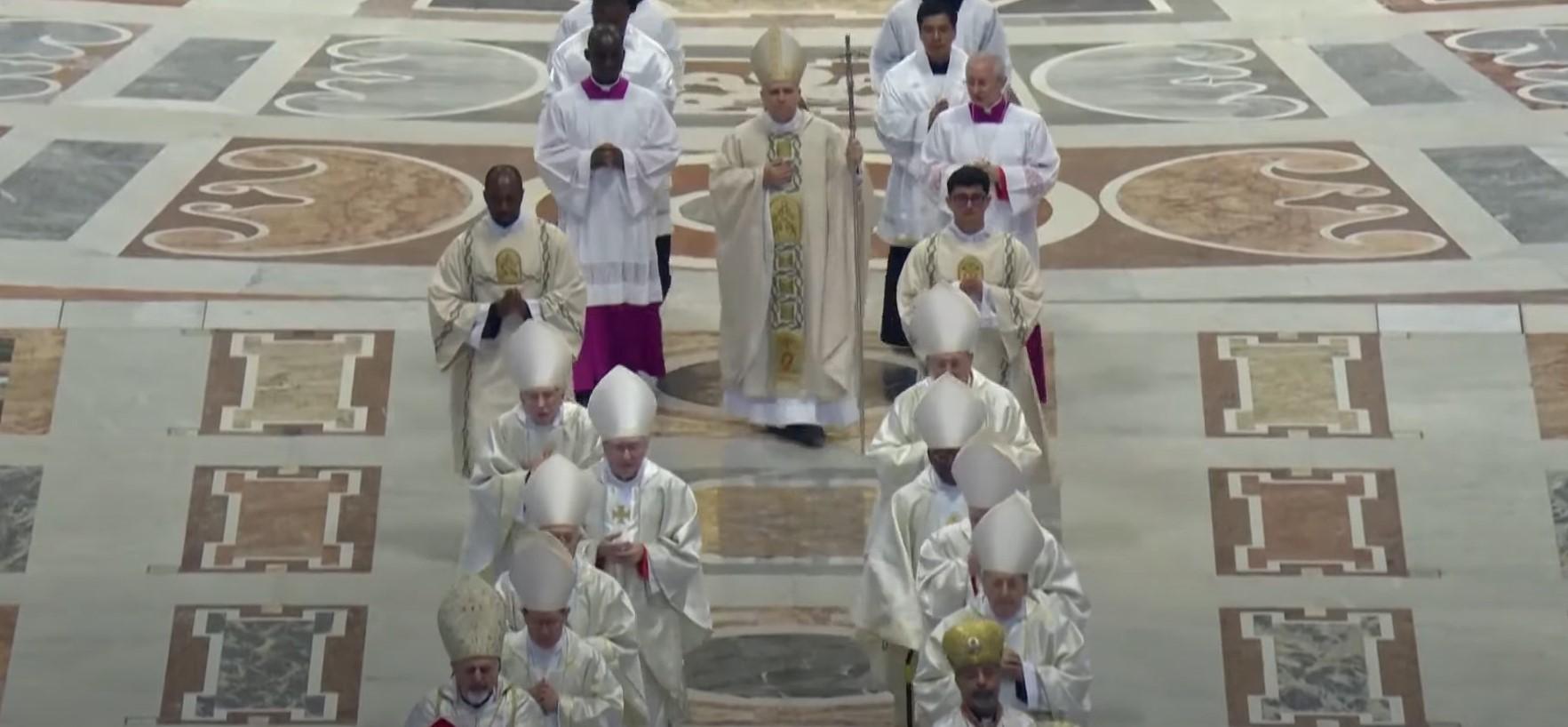 Misom ustoličenja u Vatikanu započeo je pontifikat pape Lava XIV