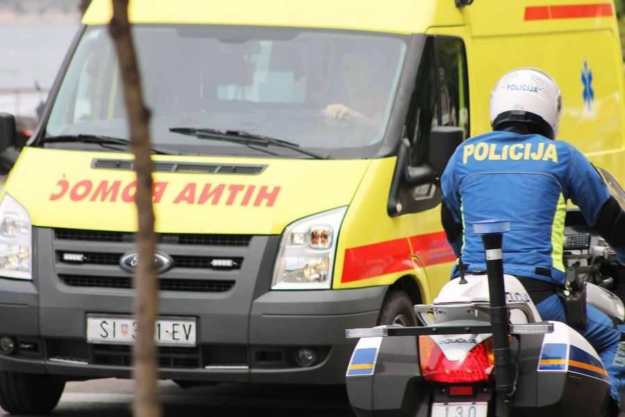 Šveđanka završila u bolnici nakon što je biciklom udarila u automobil 