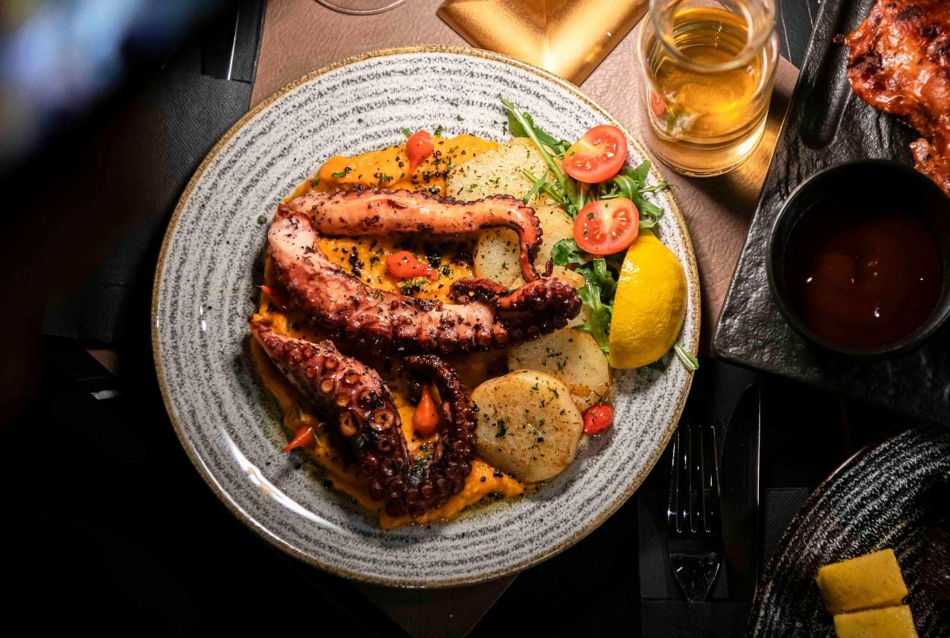 Leonardo BBQ & More nije samo kraljevstvo roštilja, možete se osladiti i slasnom hobotnicom!