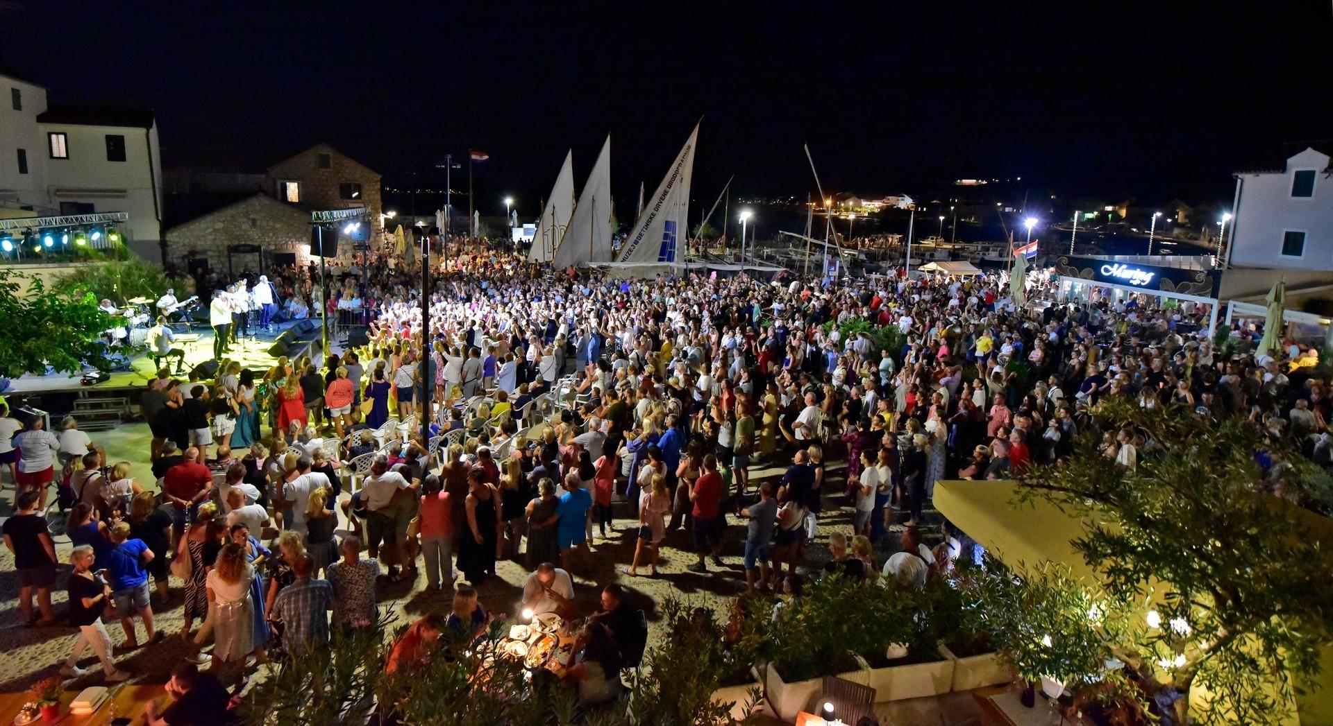 Betina priprema bogato ljeto: Koncerti, regate, sportska natjecanja i tradicija na svakom koraku