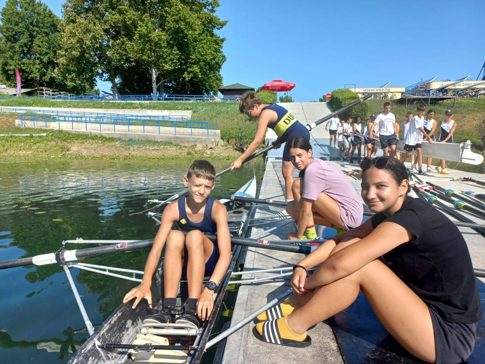 Tišnjanski 'Dupini' osvojili četiri medalje na prvenstvu