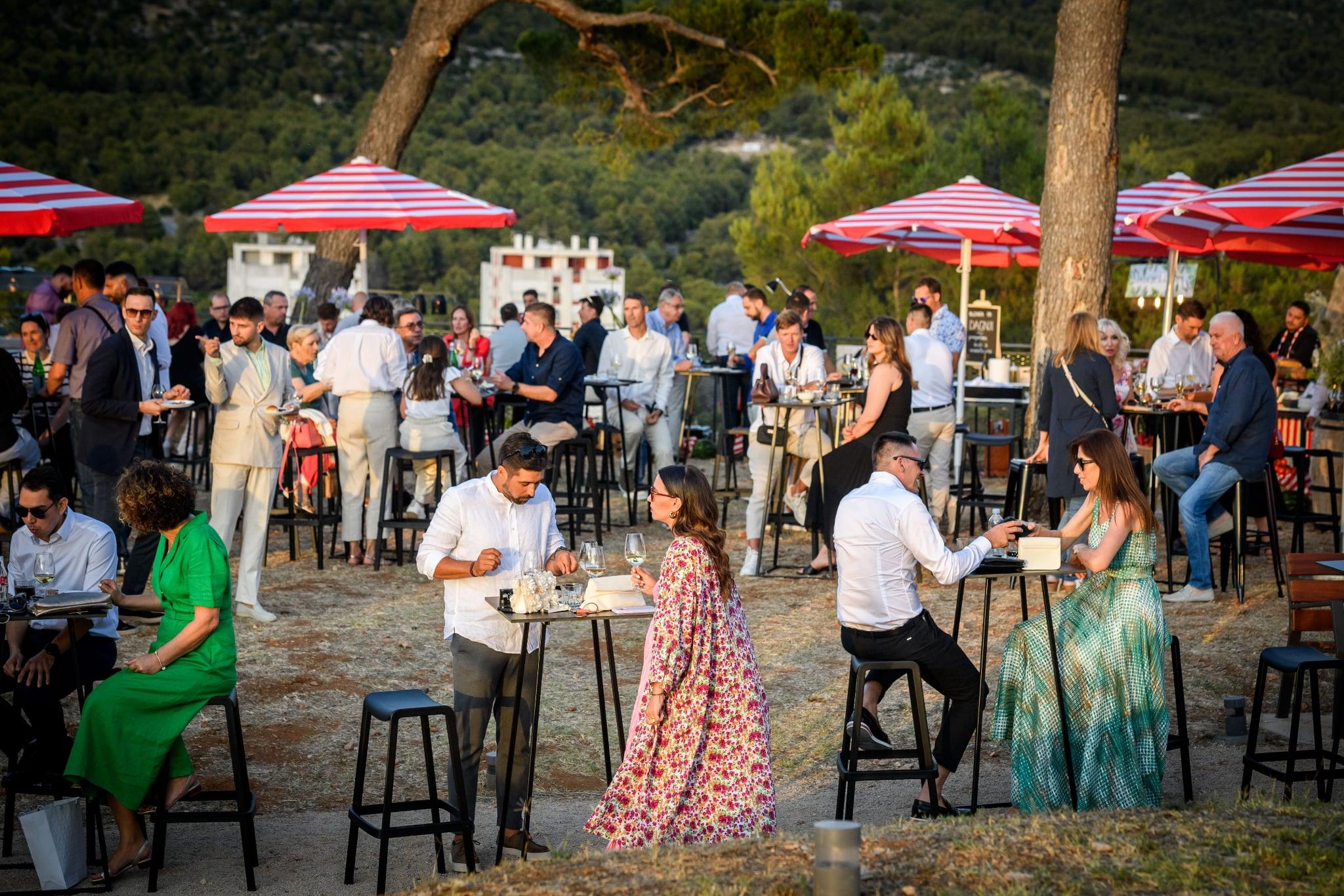 Na tvrđavi sv. Ivana uručene Michelinove zvjezdice: Šibenski Pelegrini i dalje na gastronomskoj karti svijeta
