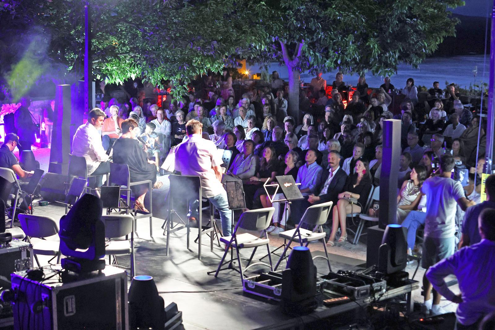 Snažan start manifestacije: Šibenik sinoć slavio kulturu i umjetnost svojih velikana