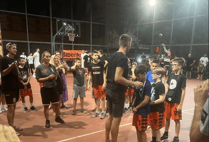Večernji basket, modna revija i druženje: 'Mozart kup' u čast Draženu Petroviću okupio sve generacije