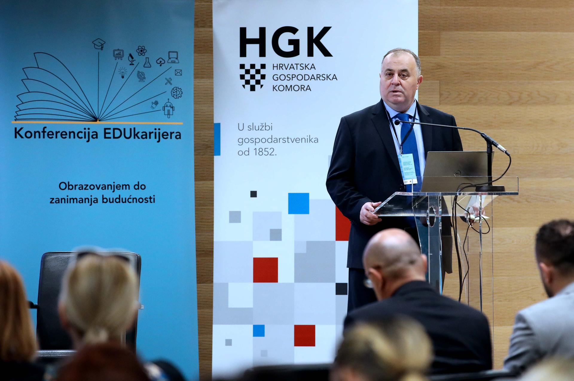 Porazno istraživanje HGK: 38 posto hrvatskih tvrtki nema budžet za edukaciju zaposlenika