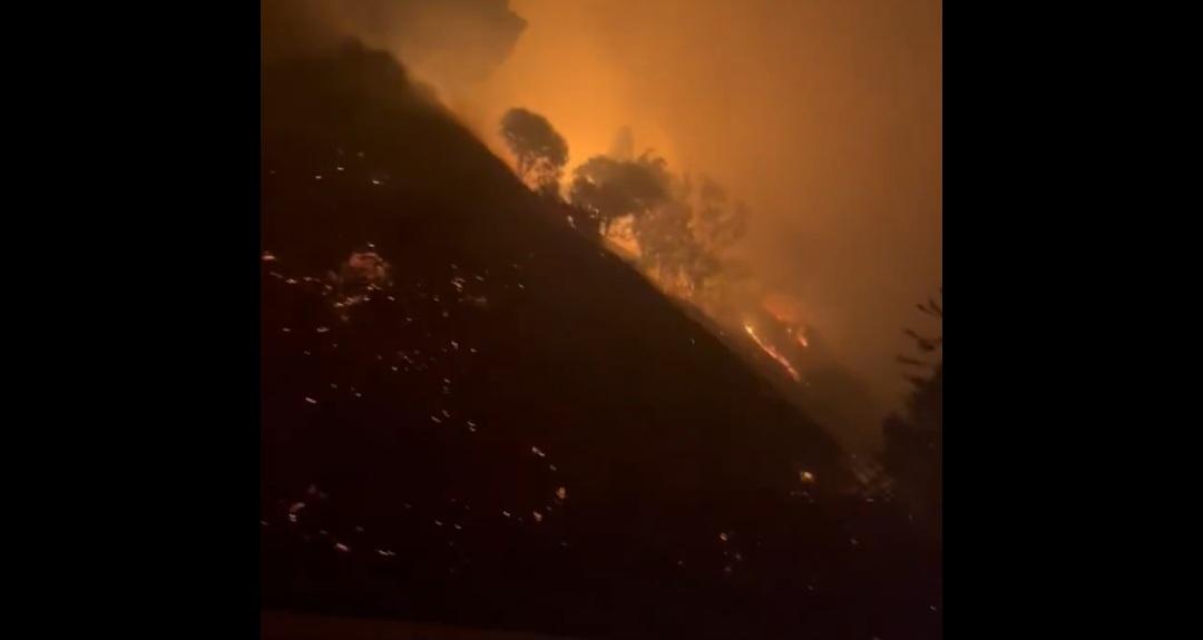 Ogroman požar u Los Angelesu, evakuirano 30 tisuća stanovnika