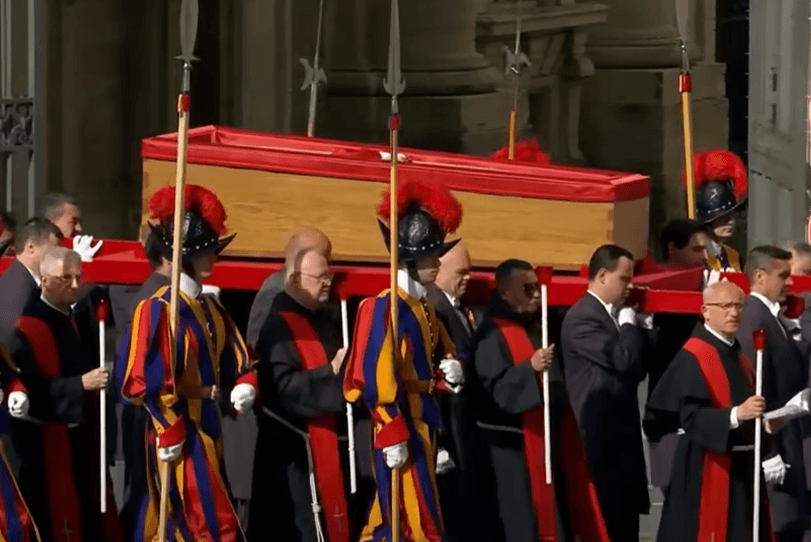Papin grob će biti od ligurskog mramora, a njegovo tijelo dočekat će siromasi