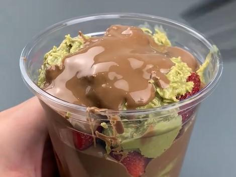 Nakon čokolade, fritula i krafni, stigle su i 'Dubai jagode'. Evo kako ih napraviti