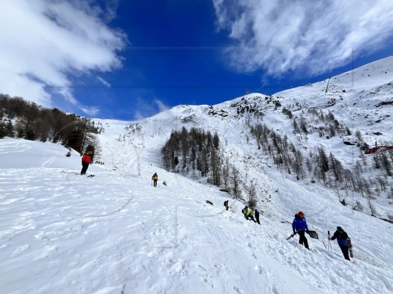 Petero skijaša pronađeno mrtvo na planini u Švicarskoj