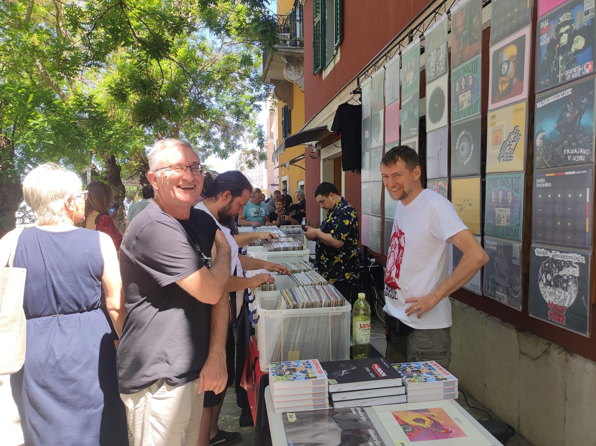 Trodnevna oda vinilu, glazbi i umjetnosti u Šibeniku: Longplay Day donosi bogat program 