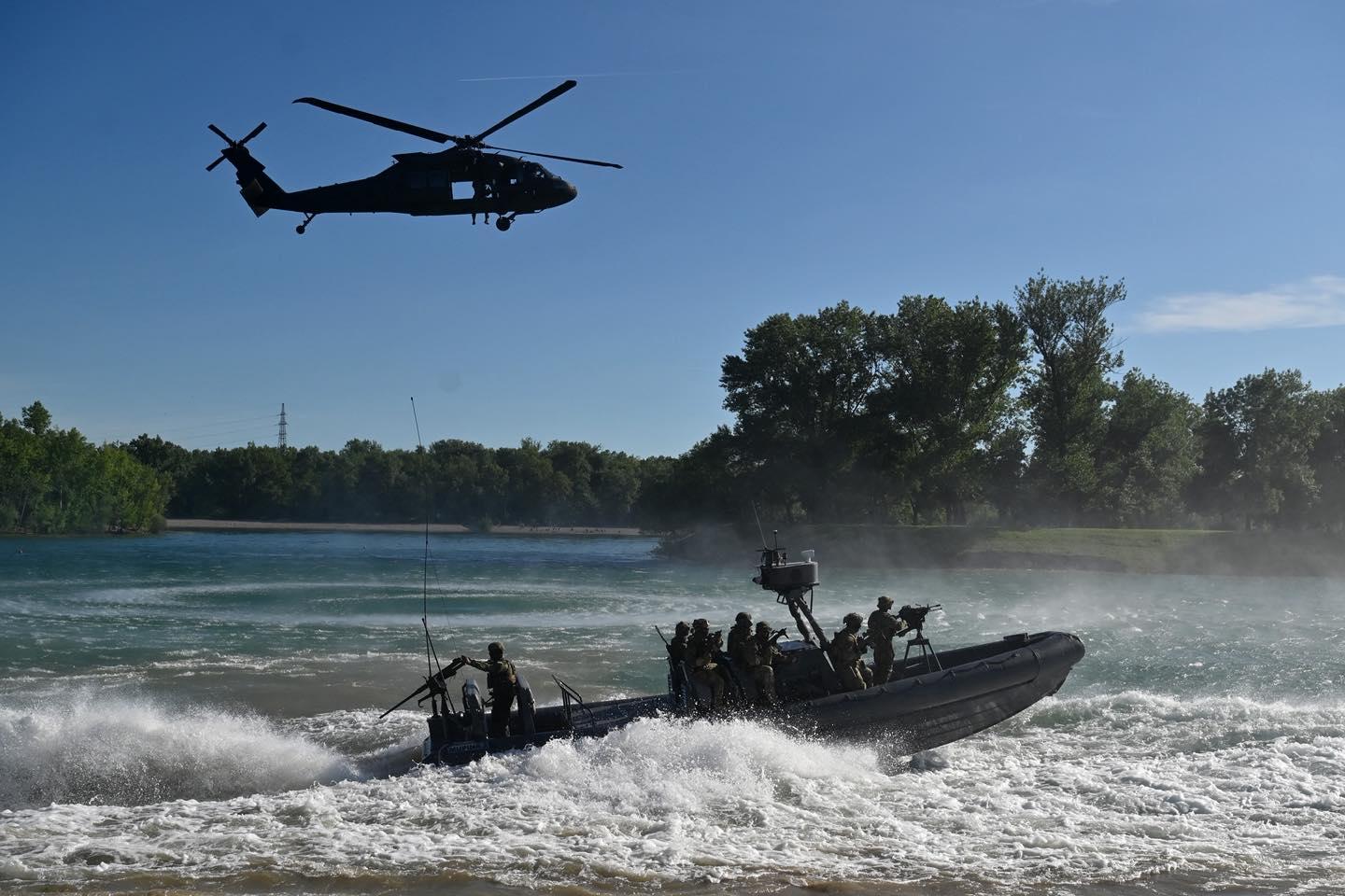 MORH se oglasio o snimci na kojoj se vidi kako je Black Hawk zakačio stablo