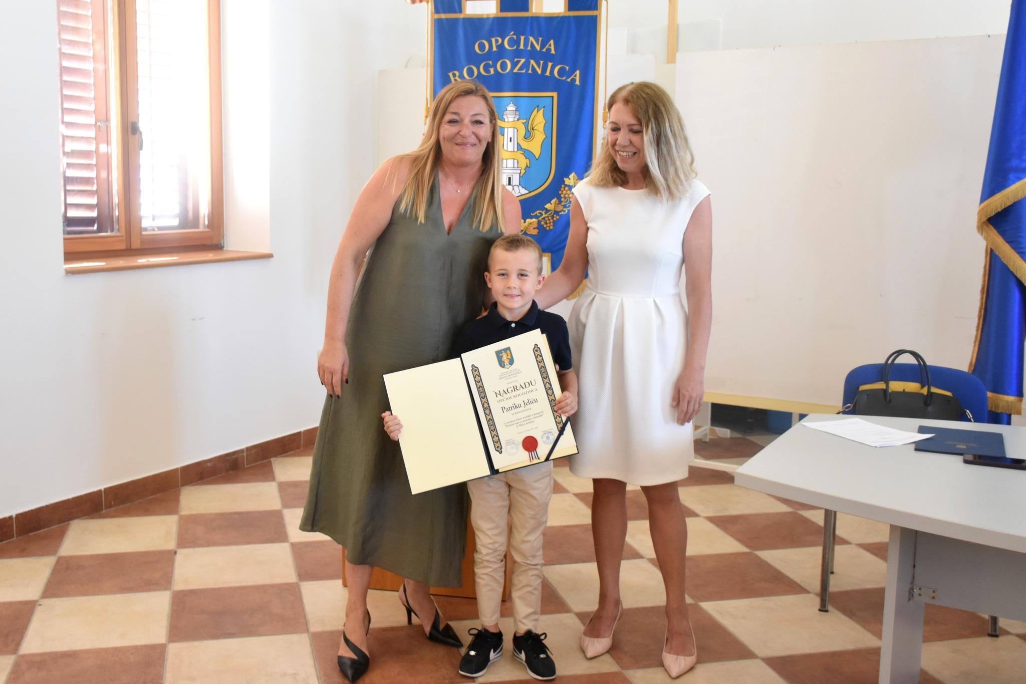 U povodu proslave Dana općine u Rogoznici održana svečana sjednica