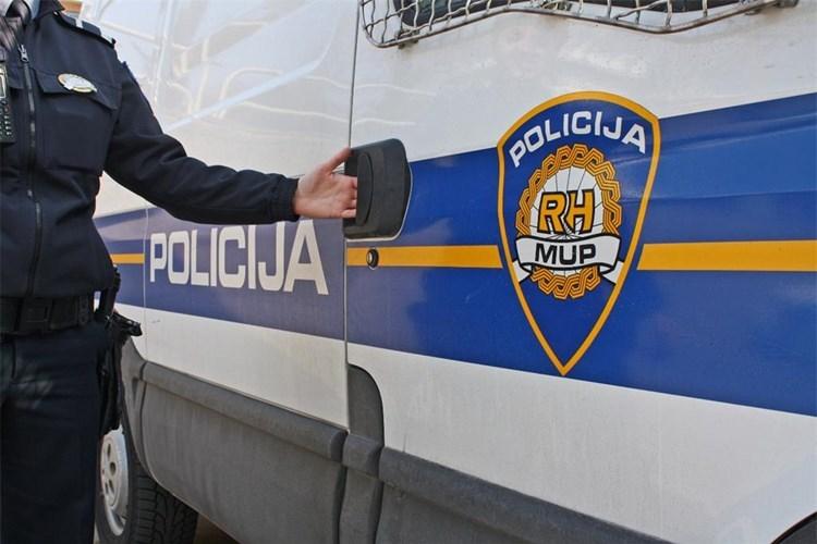 Muškarac (52) ispalio nekoliko hitaca: Policija pronašla i oduzela popriličnu količinu oružja