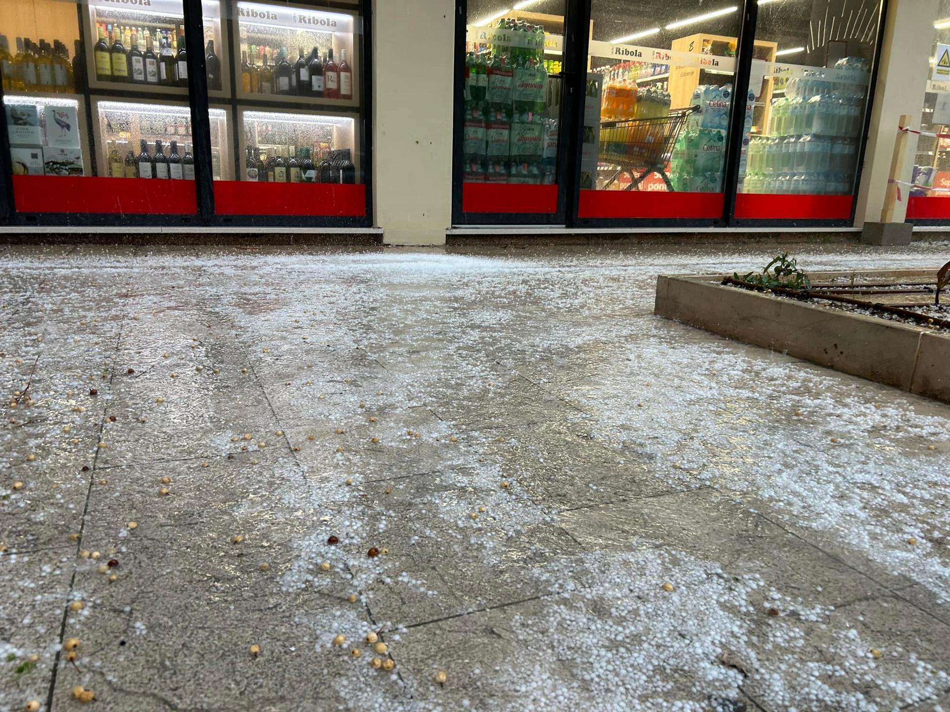 Stigla promjena vremena: Nevrijeme u Rijeci i na sisačkom području