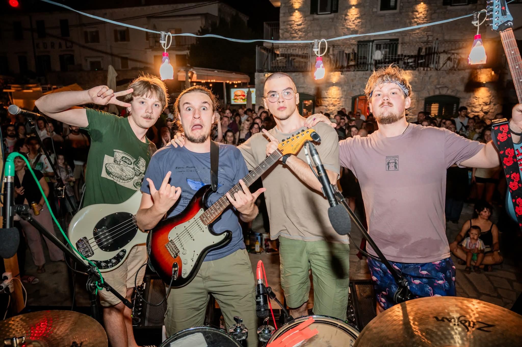 Otok glazbe i kreativnosti: Zlarin Street Music Festival uz radionice, nastupe i večernji ples pod zvijezdama
