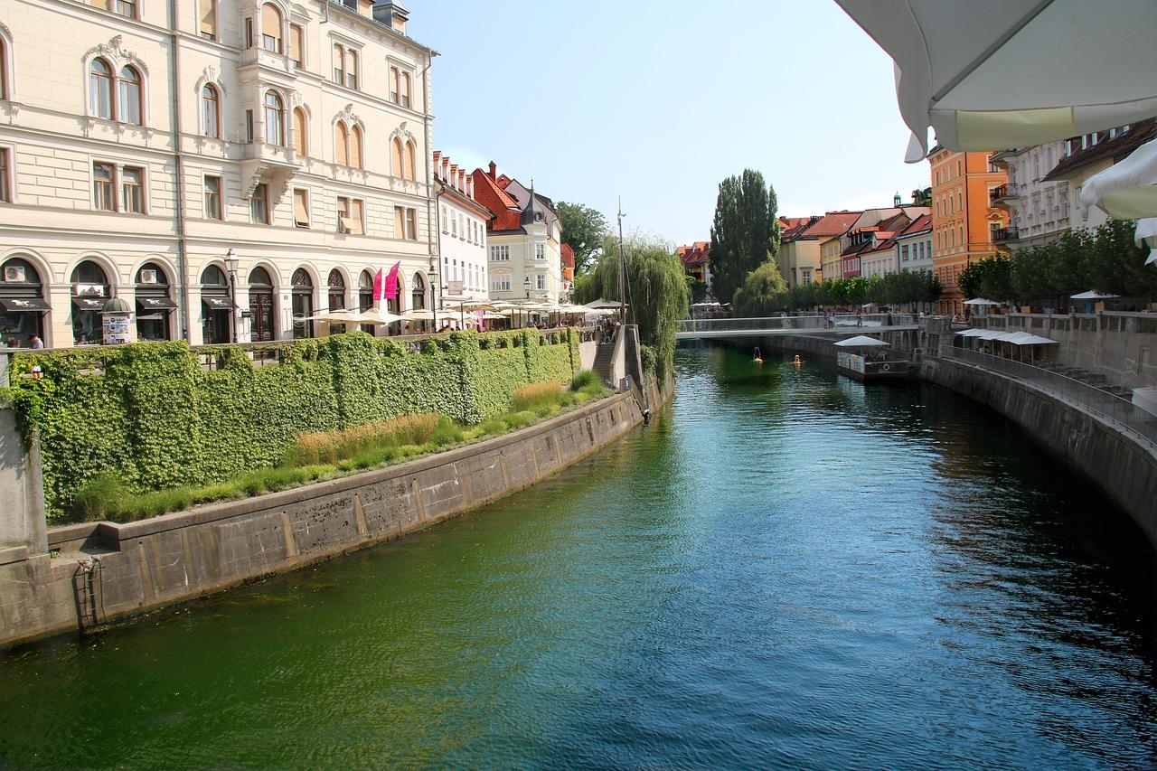 Slovenija je prva zemlja EU koja je donijela zabranu izvoza, uvoza i tranzita oružja iz Izraela
