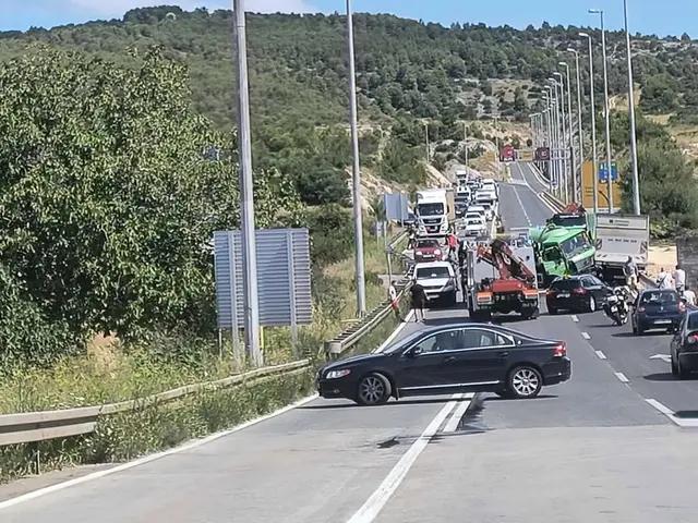 Vozač (62) osumnjičen da je skrivio nesreću na 'tri trake' kazneno prijavljen i pritvoren