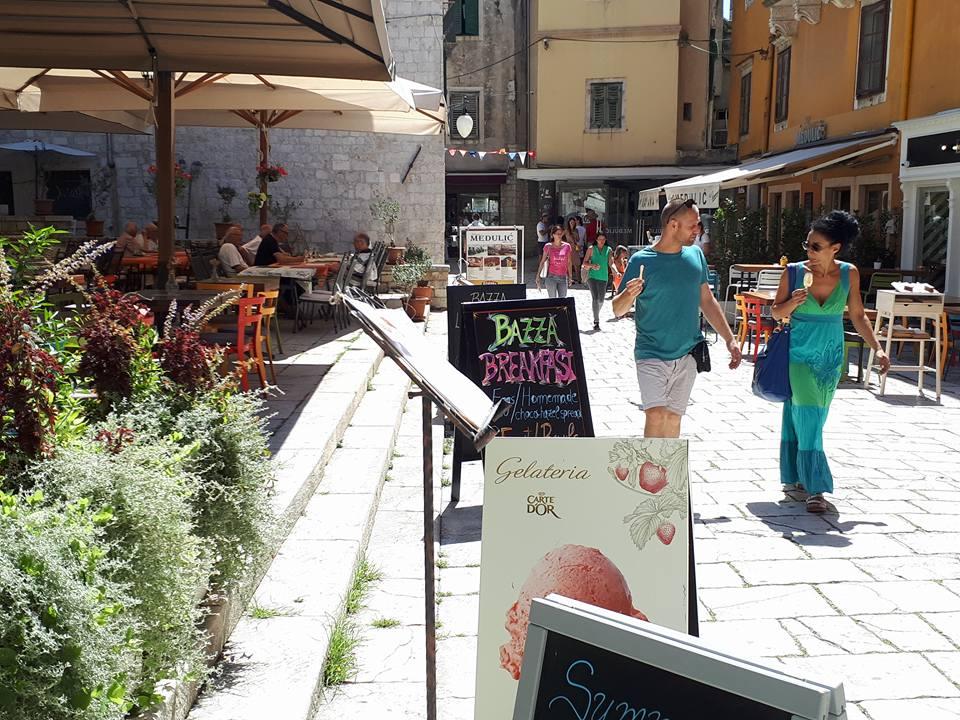 HOK: Ugostitelji su opterećeni velikim brojem nejasnih i kompleksnih propisa