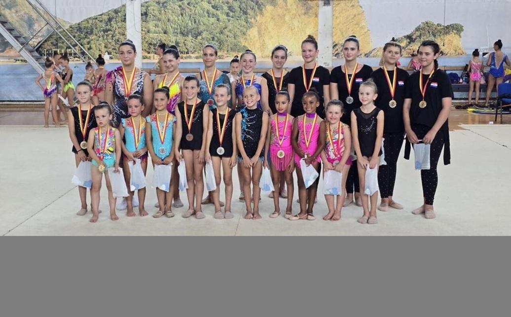 Ritmičarkama šibenskog Neba 15 medalja s međunarodnog turnira u Budvi