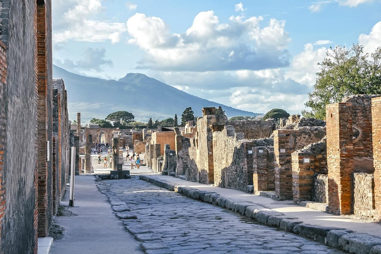 Škot iz Pompeja htio otići s nekoliko kamenčića: Optužen je za tešku krađu