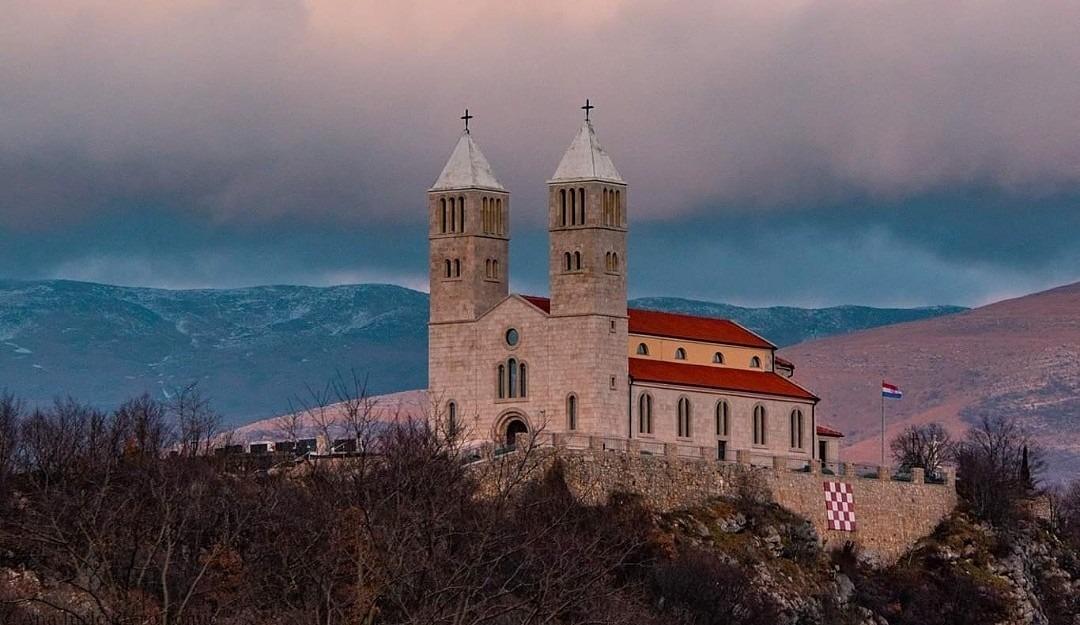 Kijevski književni susreti u subotu će okupiti brojne pjesnike, književnike i glazbenike