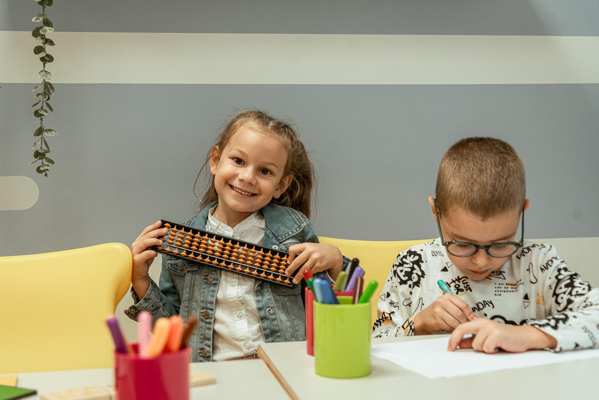 Osigurajte svom djetetu mjesto u SmartyKidsu i razvijte njegov puni potencijal!