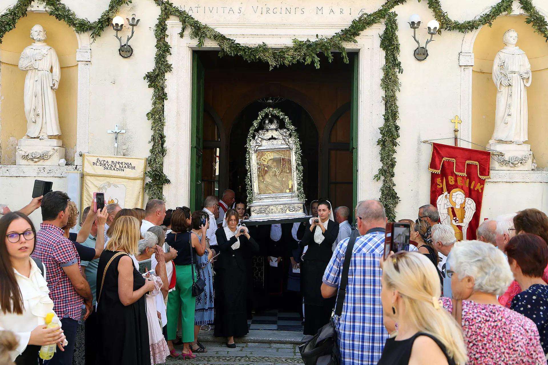 Skradinjani danas slave svetkovinu Male Gospe