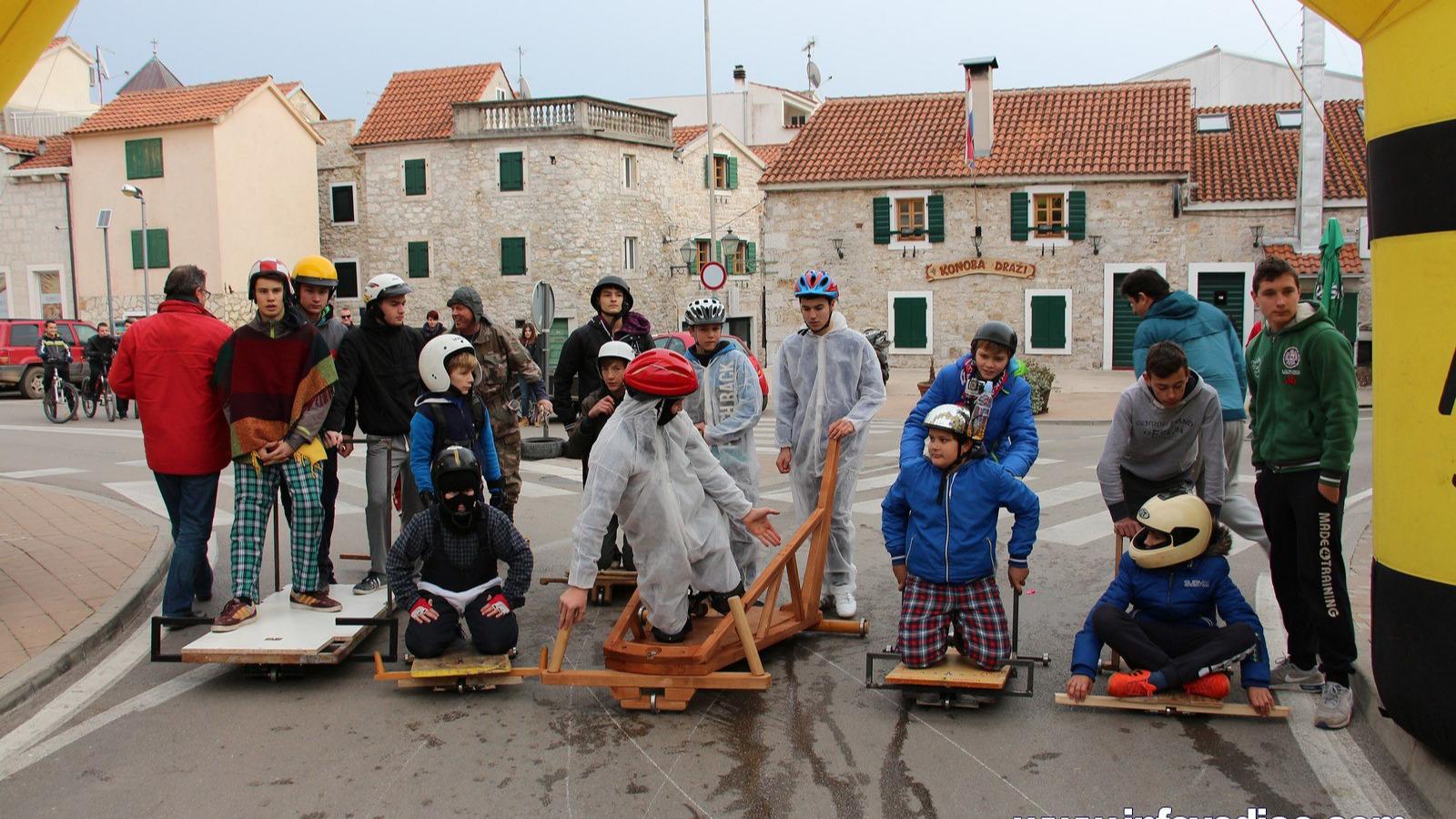 Trka karićov na balinjete 