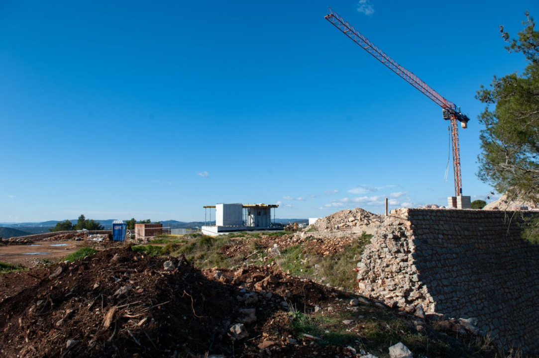 Sv. Ivan izgleda neprepoznatljivo, zgrada koja je niknula bit će zakamuflirana: 'Tvrđavu svečano otvaramo na Dan grada'         