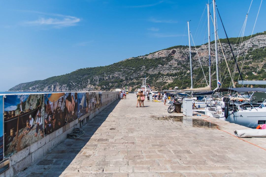 Zaplovili smo iz Šibenika put juga i otkrili tajne magičnih dalmatinskih otoka