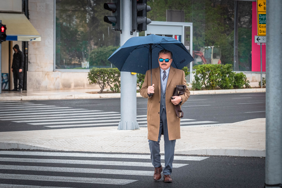 Vladari đira po gradu dokazuju da i muškarci u Šibeniku nose modu u malom prstu 