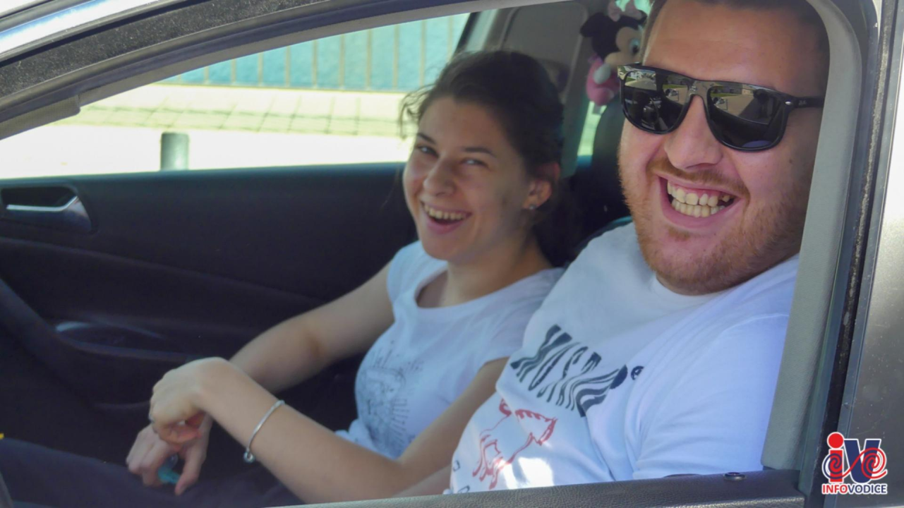 Nedjeljni đir po Vodicama: Otvorena sezona kupaćih kostima, počelo hvatanje boje za ljeto