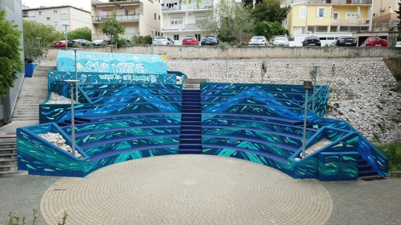 Ovo izgleda predobro! Uređen je zapušteni amfiteatar kod VUŠ-a, studenti su dobili svoj park