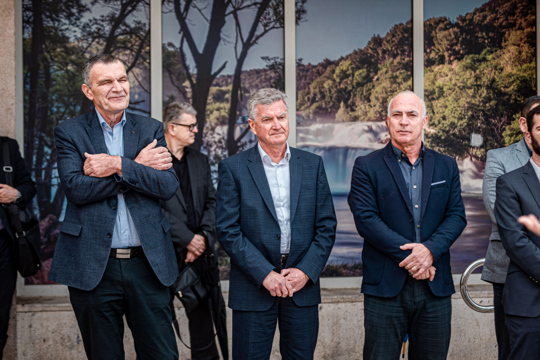 Pauk: 'Petrina bi šurovao s crnim vragom samo da udovolji bolesnoj ambiciji. Jeliću neću dopustiti da kemija na ovom trgu'  