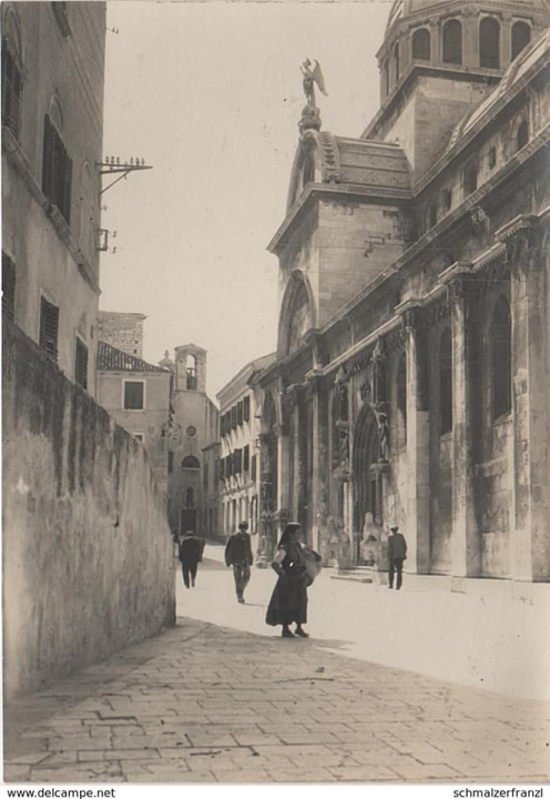 Našli smo stare i rijetke fotografije Šibenčana: Pogledajte što se sve kroz godine mijenjalo  