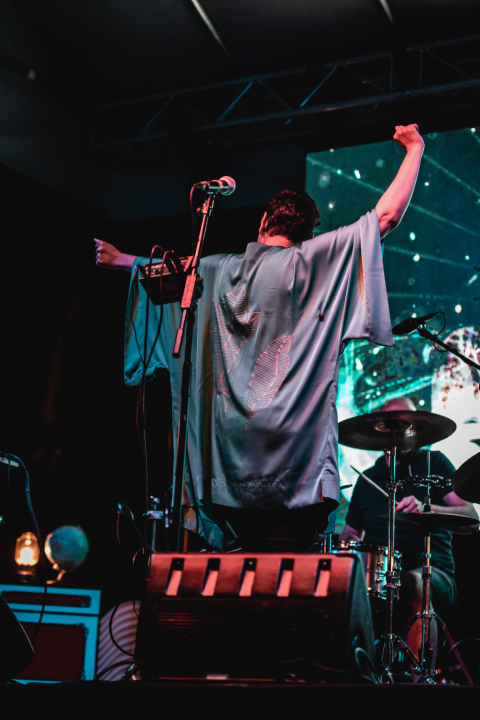 Pogledajte kako je bilo sinoć na koncertu Je Veux ispod katedrale	  