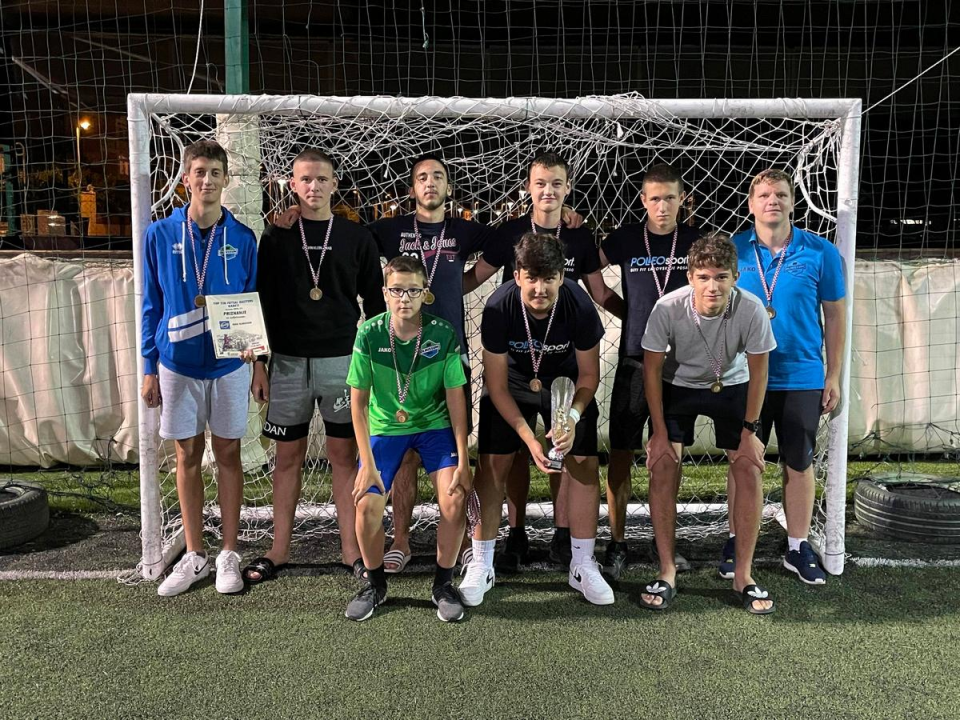 Masters Top tim lige za kadete: Gauni odniieli naslov, Crnici četvrto mjesto 