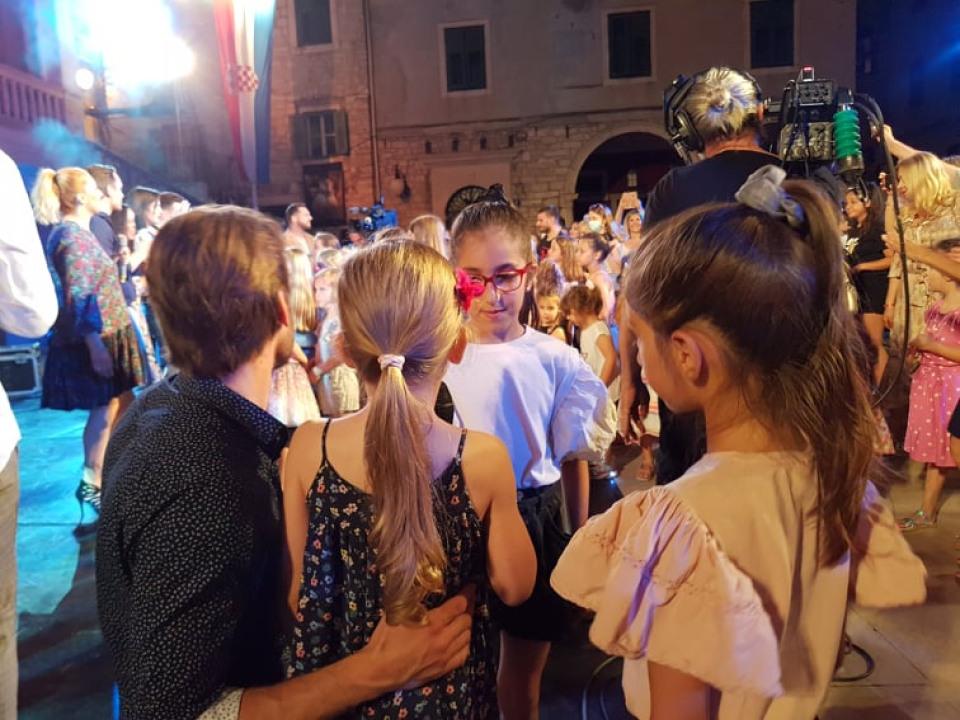 Ekipa iz A strane oduševila i djecu i roditelje: 'Ovi ljudi su vrhunski glazbenici, uživam ih slušati' 