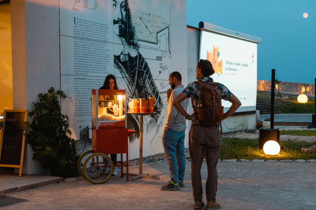 Filmske večeri na Baroneu otvorio 'White Riot', a već u subotu na rasporedu ‘Moj život kao tikvica’