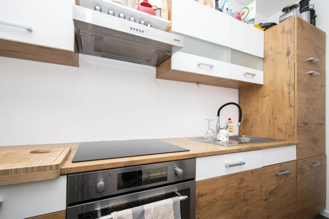 Dvosoban stan s pogledom na more na Plišcu savršen je za obiteljski život ili kao turistička investicija!