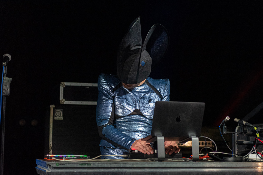 Ekipa na tvrđavi plesala je sinoć na Nipplepeople i Jonathan: Pogledajte atmosferu    