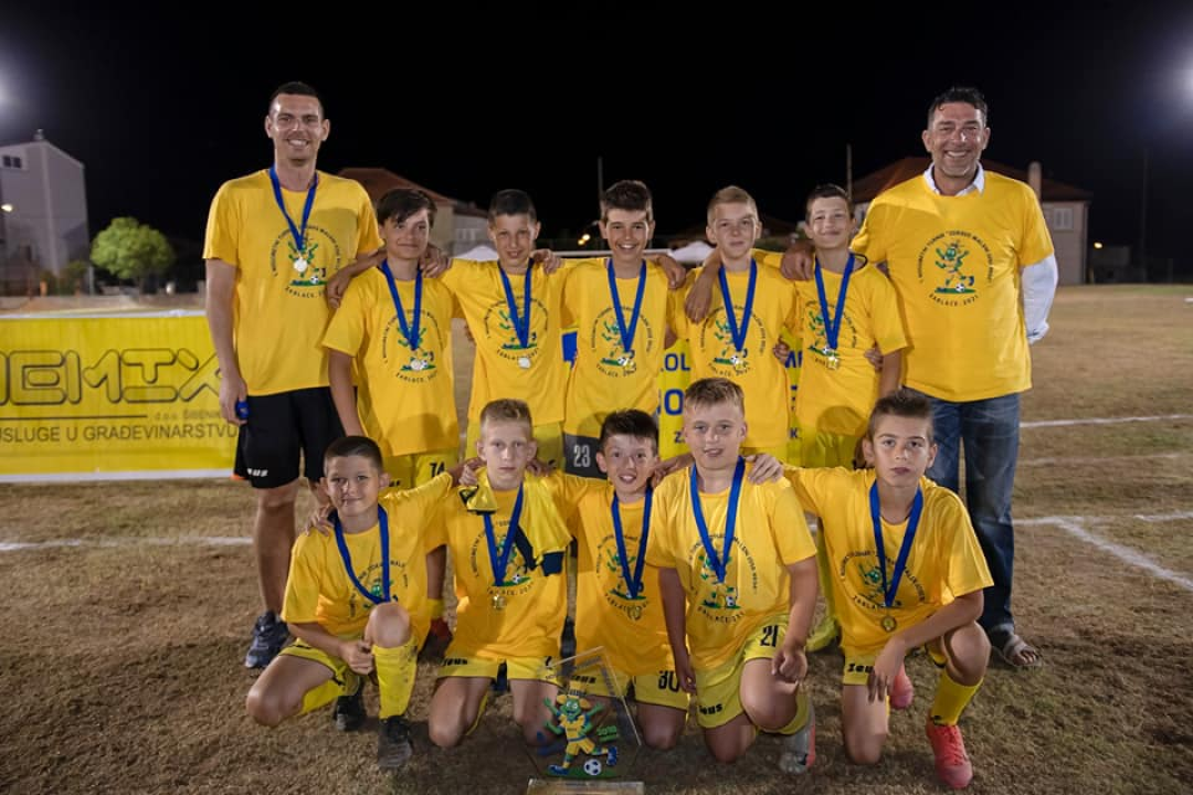 Na turniru 'Zdravo maleni Joso Bego' preko 600 malih nogometaša: 'Osmijesi djece govorili su nam sve!&quot;'