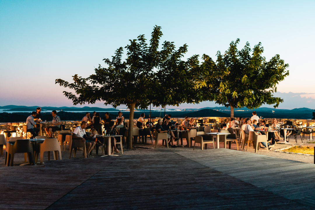 Na Baroneu Šibenčanima premijerno prikazan film ‘Slučajna raskoš prozirnog vodenog rebusa’