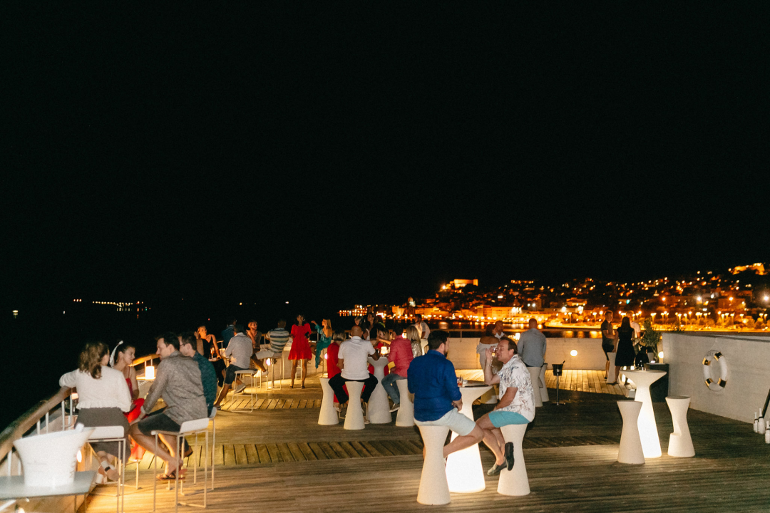 Otvorena je sezona evenata na Roof Baru: U posebnoj atmosferi možete uživati svaki vikend!