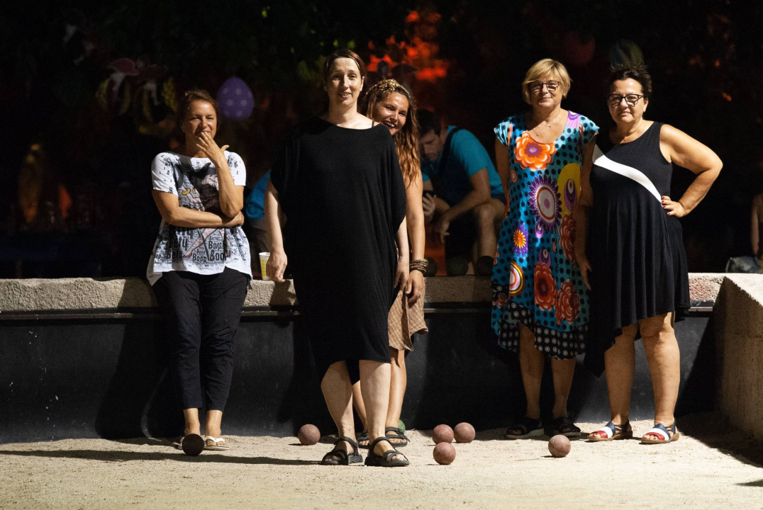 Valjanje i bacanje na Zlarinu: Astra Pfizerice slavile na ženskom turniru u balotama