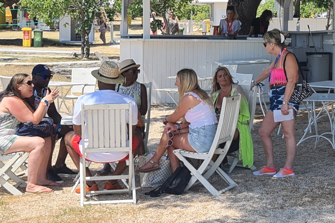 Stigli Britanci, popričali smo s osnivačem Gardena i partijanerima iz Londona: 'Jedva smo čekali ovaj odmor'  