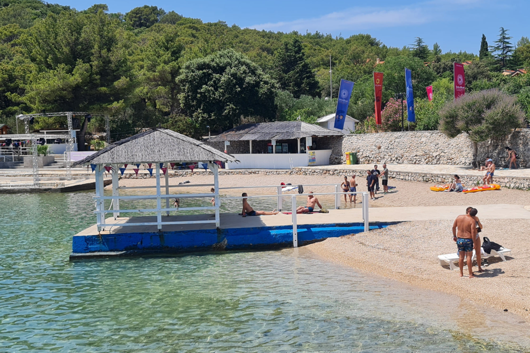 Stigli Britanci, popričali smo s osnivačem Gardena i partijanerima iz Londona: 'Jedva smo čekali ovaj odmor'  