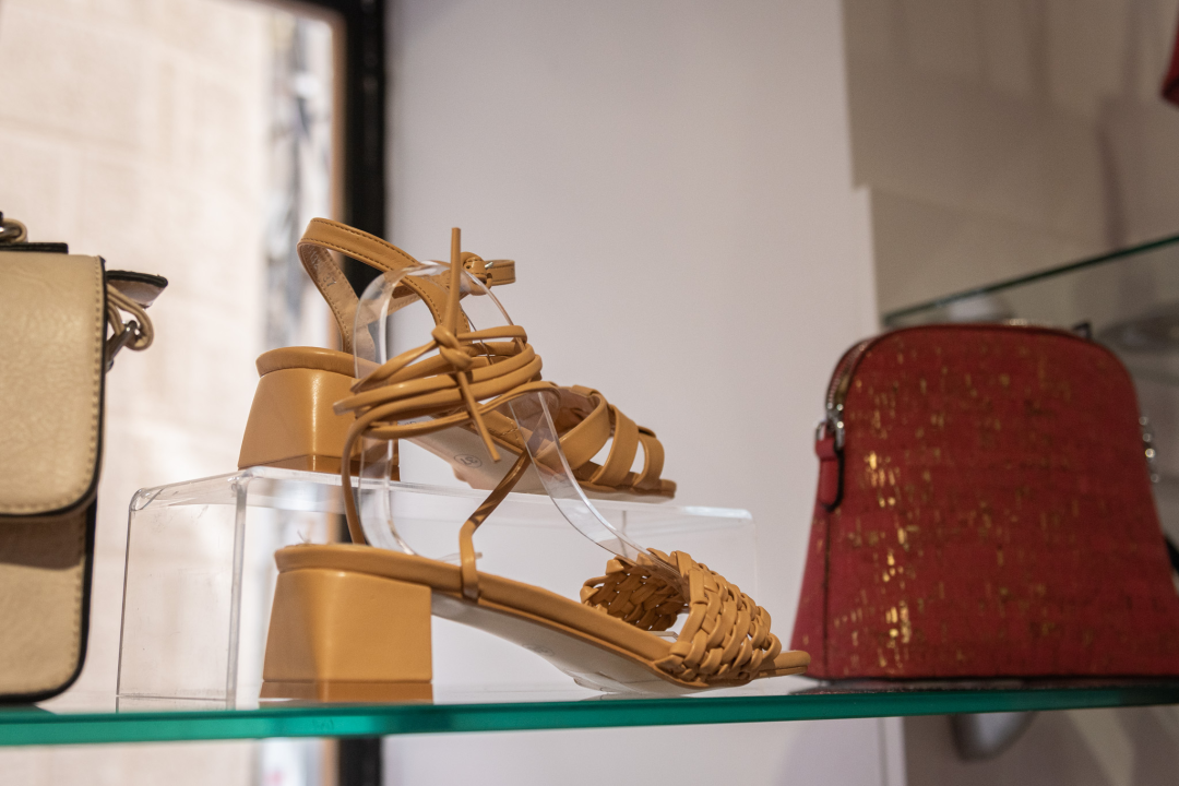 Iskoristite odlične sezonske popuste na obuću i opremite se jedinstvenim 'must have' komadima!