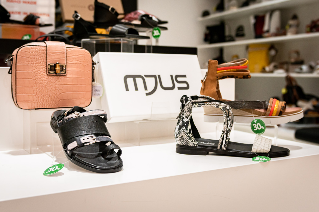 Iskoristite odlične sezonske popuste na obuću i opremite se jedinstvenim 'must have' komadima!