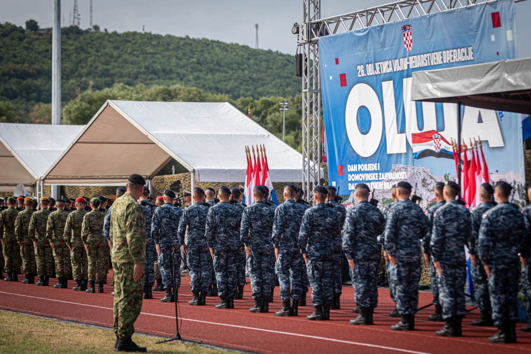 Obilježavanje 26. obljetnice VRO Oluja: Pogledajte kako je jutros bilo u Kninu 